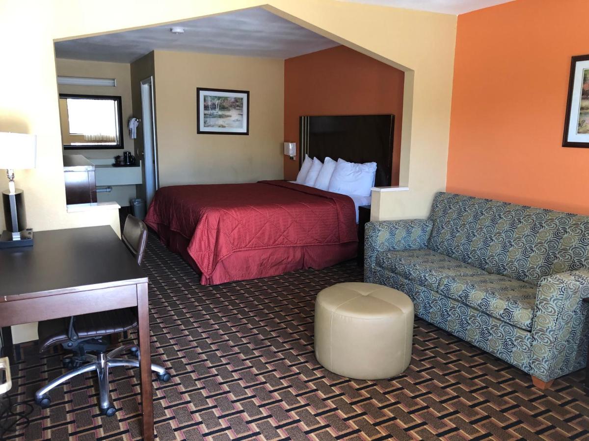 La Grange Executive Inn And Suites Экстерьер фото
